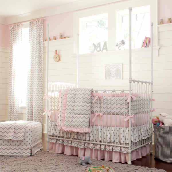rosa-und-grau--babyzimmer-deko-babyzimmer-mädchen-babyzimmer-gestalten