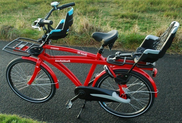 rotes-fahrrad-fahrradsitz-kinder-modernes-praktisches-modell