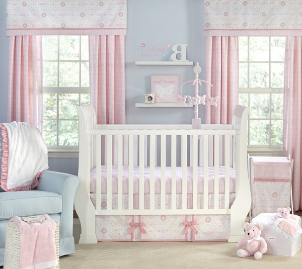 schönes-babyzimmer-mädchen-lustige-bettwäsche-babyzimmer-gestalten-babyzimmer-
