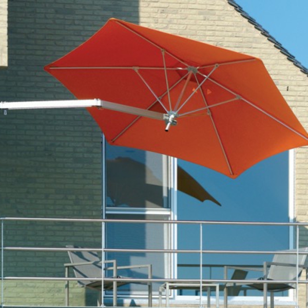 sonnenschirm-für-balkon-orange-farbe
