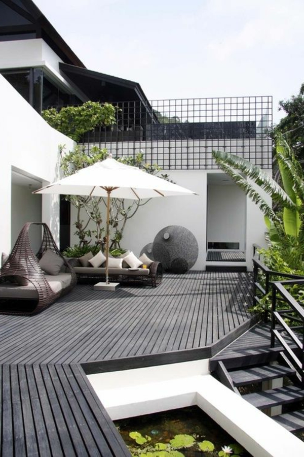 toller-holzboden-terrasse-bodenbelag-holz-außenparkett-grau_exterior-design-ideen-terrasse-einrichten