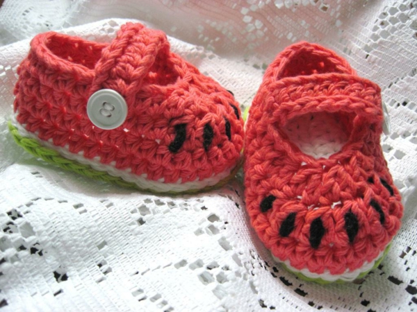tolles-design-häkeln-babyschuhe-fantastische-ideen-für-häkeleien-in-rot