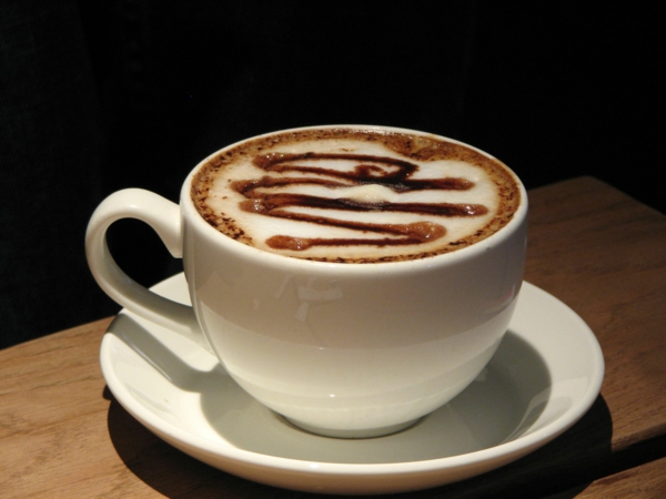 weiße-tasse-kaffee
