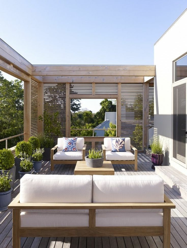 wunderbare-terrasse-mit-holzboden-exterior-design_ideen-bodenbeläge-holz-terrasse-gestalten