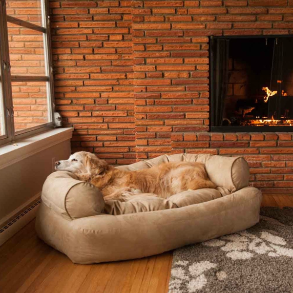 hundesofa-beige-hundekissen -hundebett-design-sofa-für-ihren-hund-schöne-hundeaccessoires-