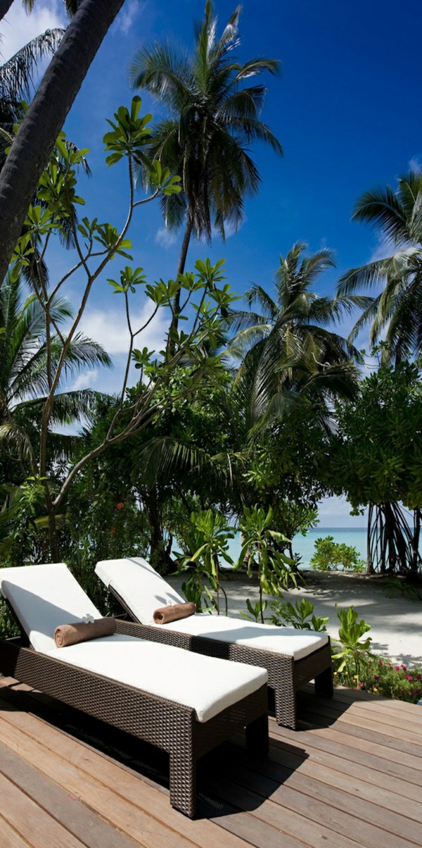 loungemöbel-urlaub-malediven-reisen- malediven-reise-ideen-für-reisen