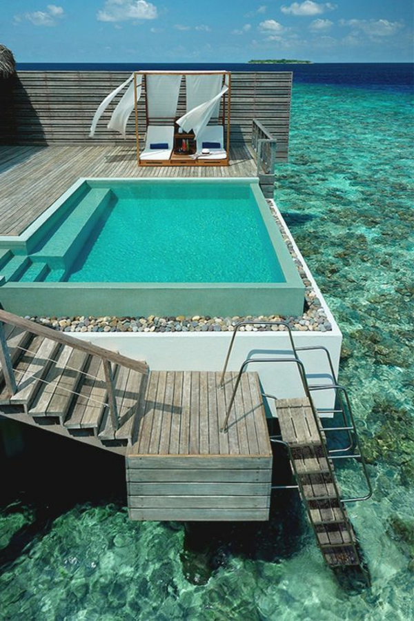 pool_urlaub-malediven-reisen- malediven-reise-ideen-für-reisen