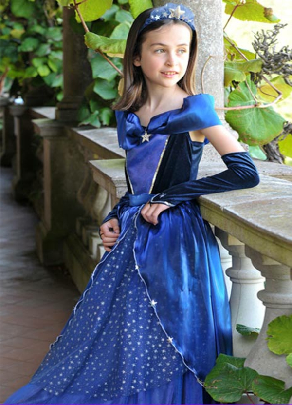 prinzessin-kostüm-für-kind-sehr-elegantes-design-in-blauen-farbschemen