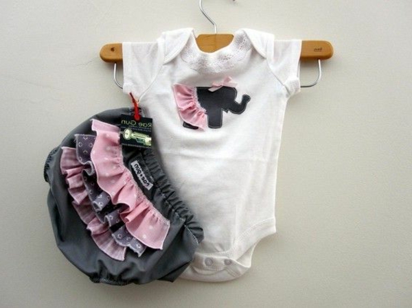 süße-babykleider-baby-kleidung-baby-klamotten-schöne-modelle