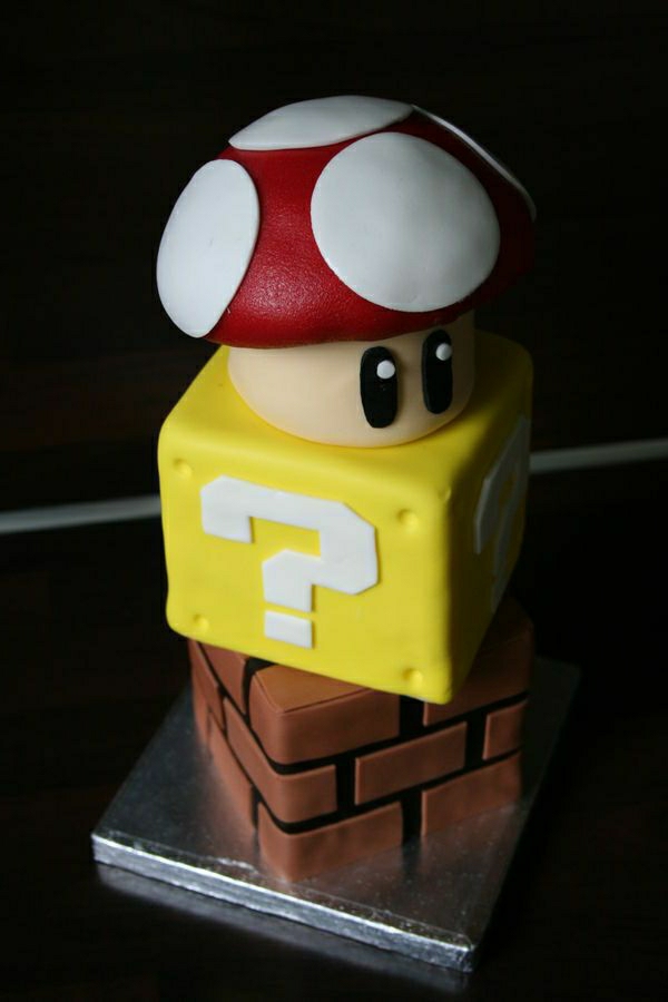 torten-verzieren--geburtstagsparty-kinder-tolle-torten-bestellen-super-mario-charaktere-super-mario-torte Super Mario Torte