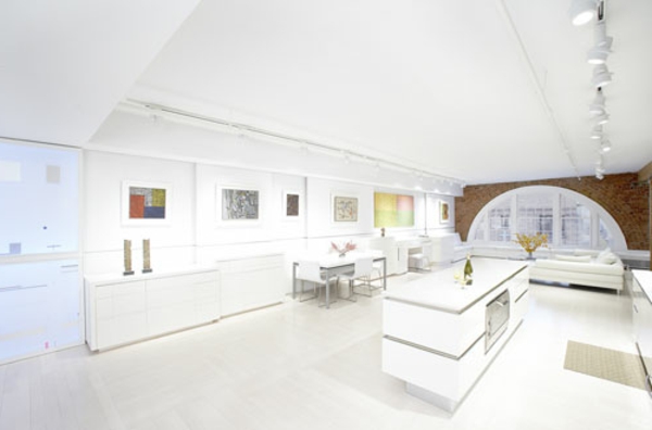 weißes-interieur-modern-und-kreativ-gestaltet