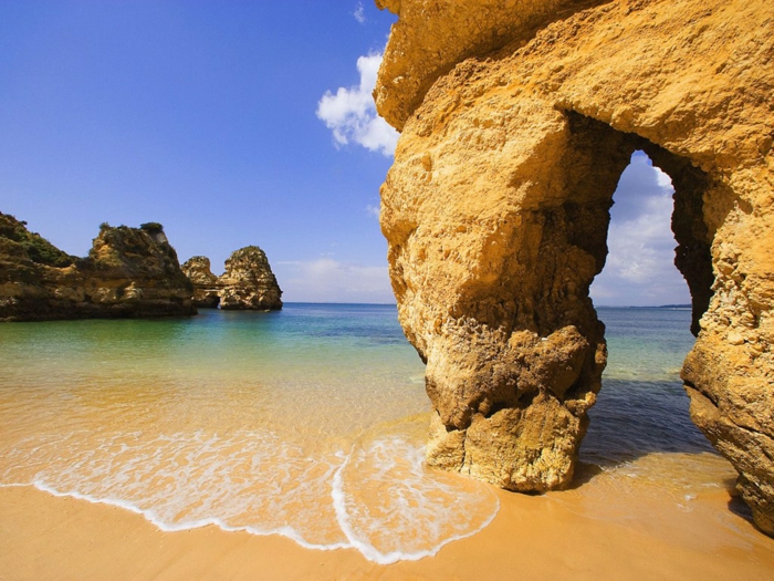 Strand-Algarve-schönste-strande-die-schönsten-strände-in-europa-coole-bilder