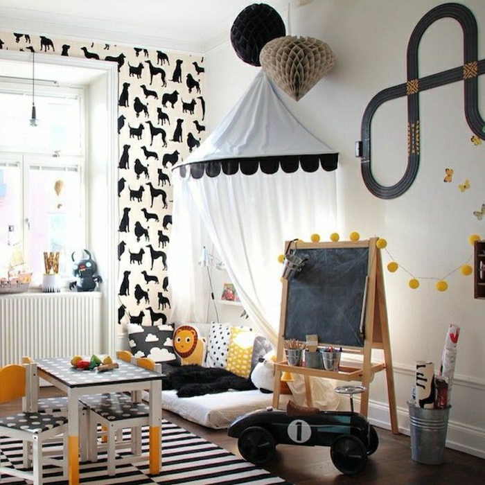 Wand-Gestaltung-Kinderzimmer-weiß-schwarz-gelb-Tapete-Tiere