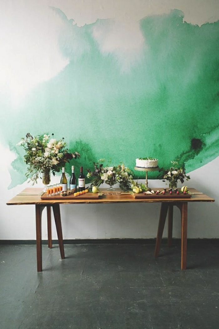 Wand-Gestaltung-schmelzende-Farben-weiß-grün