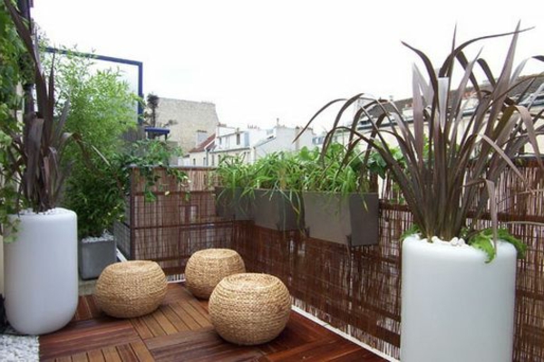 bambus-balkon-kreatives-design-von-möbelstücken
