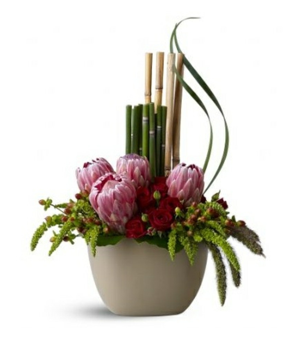 bambus-vase-herrliches-design-weißer-hintergrund