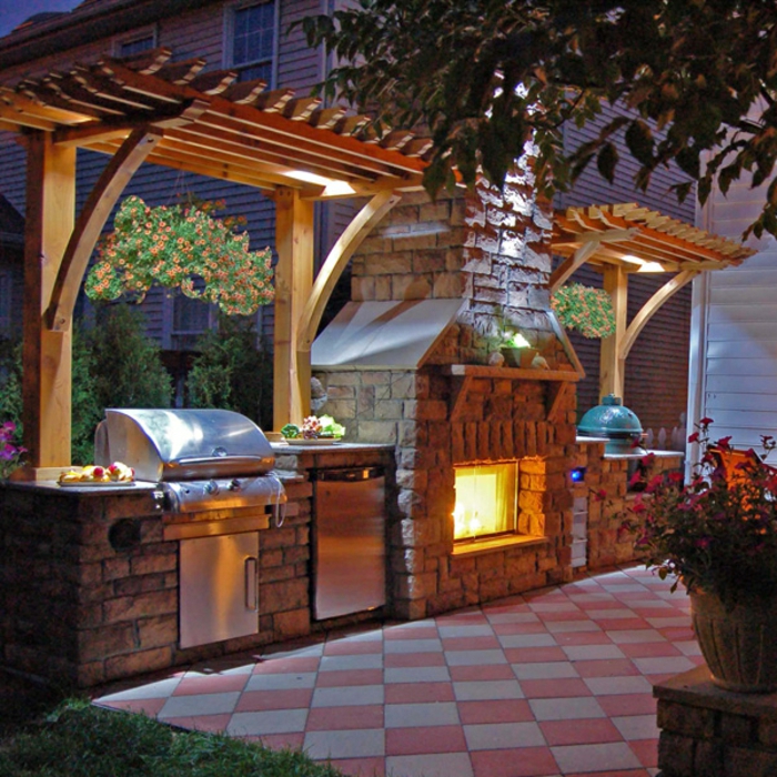 feuerstelle-für-terrasse-attraktive-küche-draußen