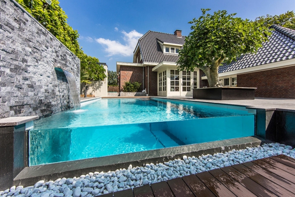 garten-pool-super-luxuriös-aussehen