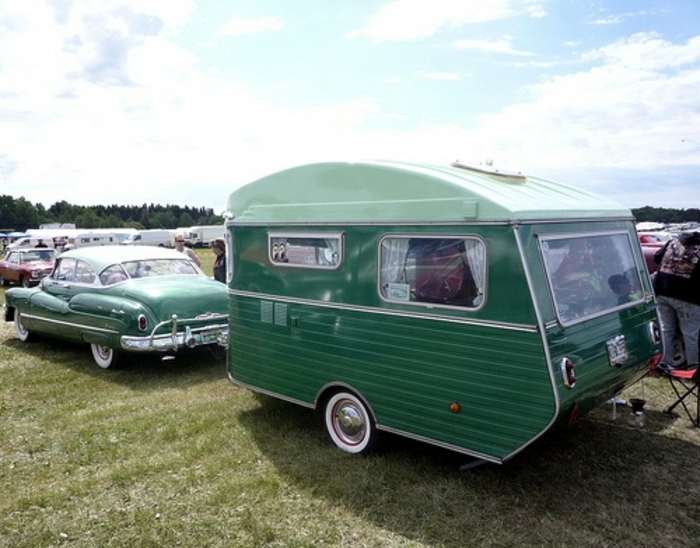 mini-wohnwagen-grünes-schönes-modell