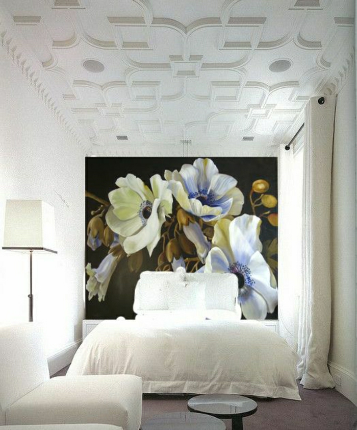 moderne-Tapeten-Blumen-weißes-Schlafzimmer