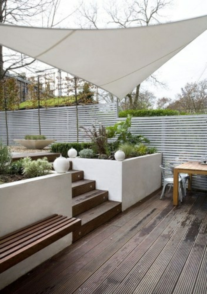 moderne-terrassen  überdachung-in-weißer-farbe