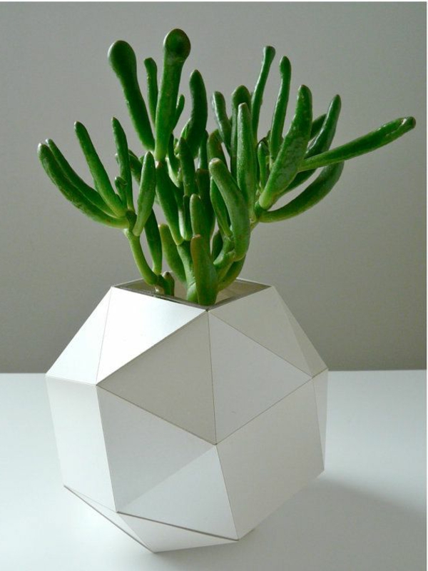 origami-vase-interessantes-weißes-modell
