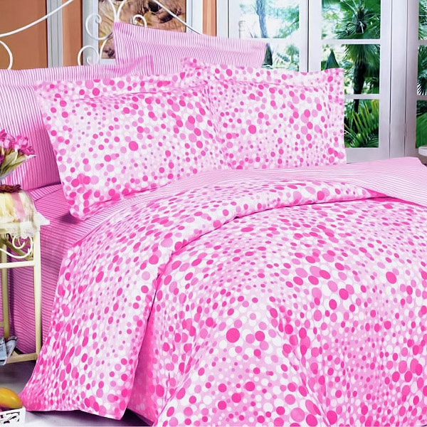 schlafzimmer-einrichten-schöne-bettwäsche-rosa-schlafzimmer-ideen-bettwäsche-
