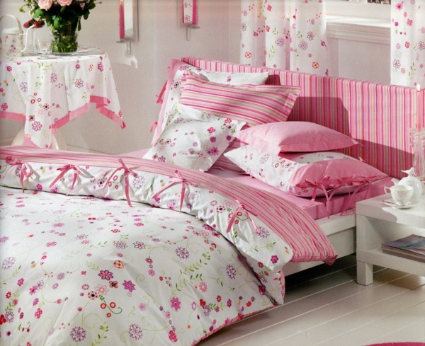 schlafzimmer-inspiration- schlafzimmer-gestalten-schöne-bettwäsche-rosa Bettwäsche in Rosa