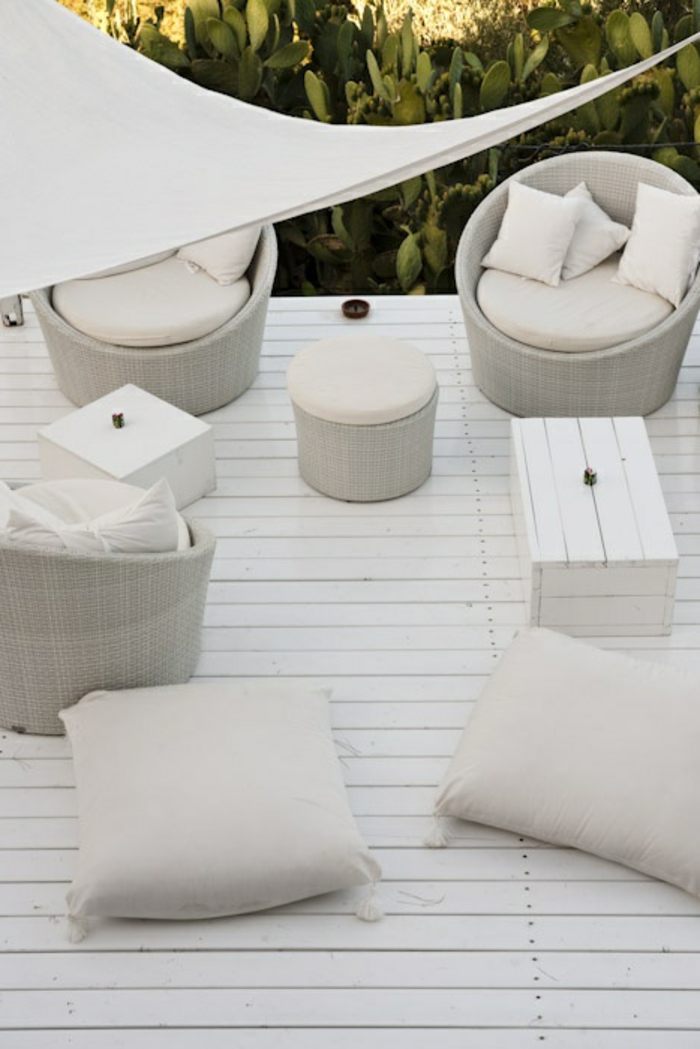 terrassen  überdachung-alles-weiß-gestaltet