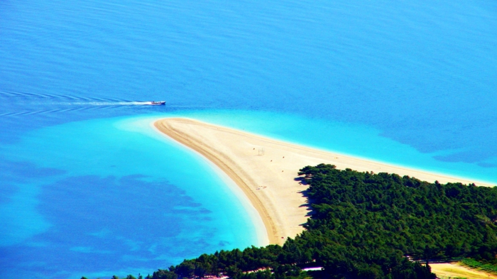 zlatni-rat-kroatien-schönste-strande-die-schönsten-strände-in-europa-coole-bilder