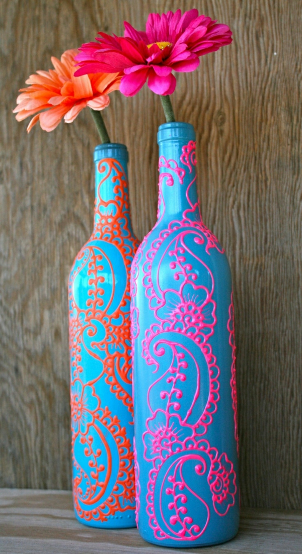 Weinflaschen-Henna-Türkisblau-Koralle-Orange-Rosa-Blumen-Gerbera