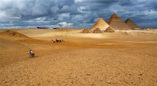 Ägypten-Reise-super-tolles-bild - große pyramiden