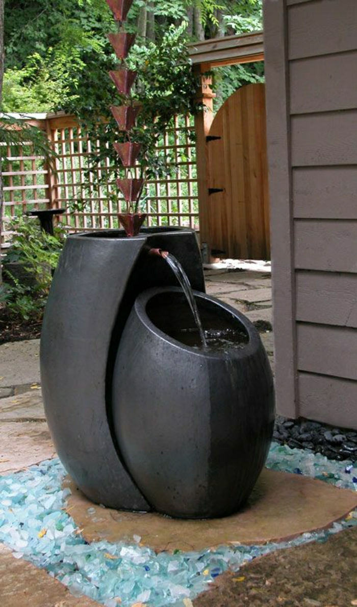 Gartenbrunnen-Regenwasser-kreatives-Design