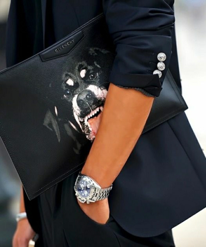 Givenchy-Clutch-schwarz-Hund-Dekoration