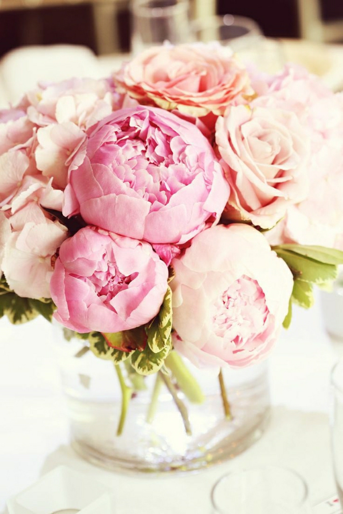 Tischdekoration-Hochzeit-Blumen