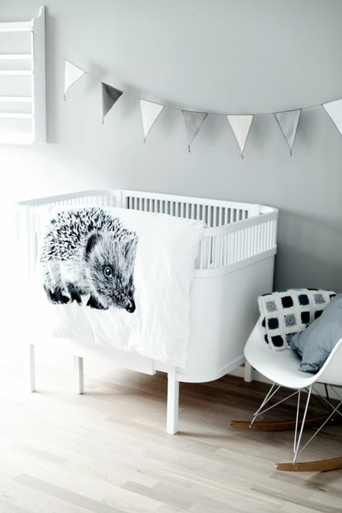babyzimmer-design-interessante-weiße-gestaltung
