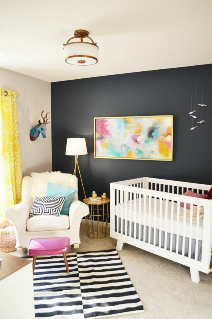 babyzimmer-design-teppich-in-weiß-und-schwarz