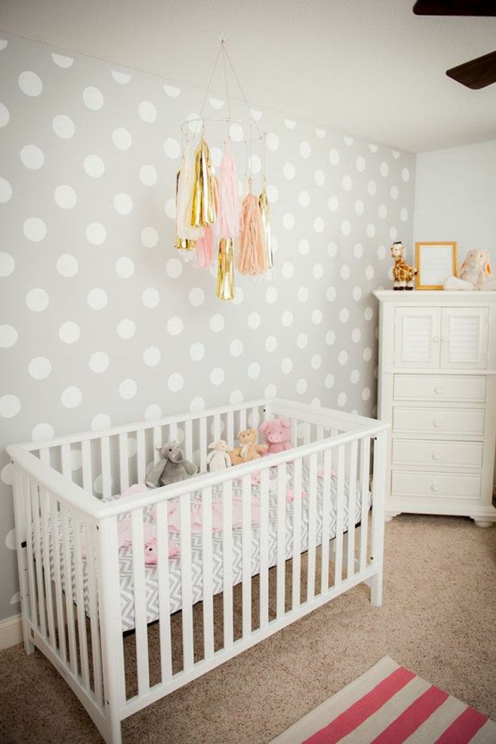 babyzimmer-design-weiße-schöne-gestaltung-vom-babybett