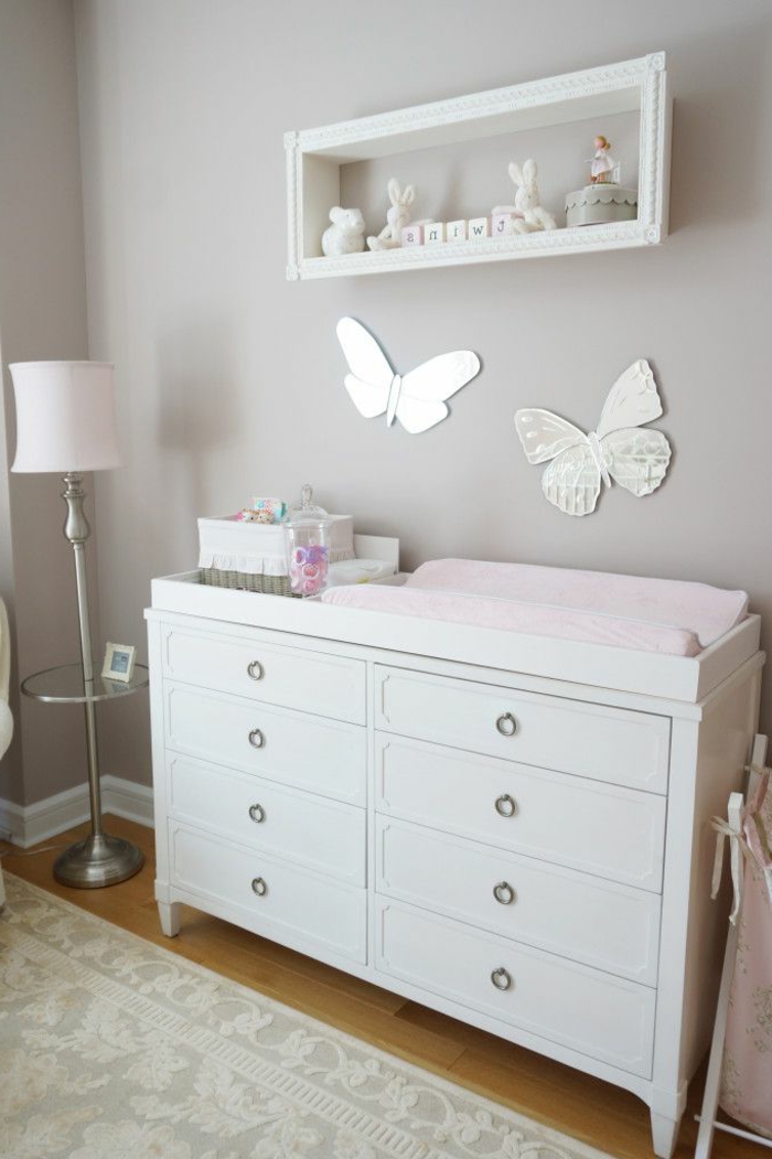 babyzimmer-design-weißer-schrank-mit-schubladen