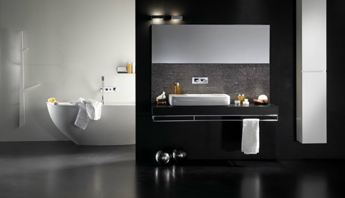 badezimmer-in-schwarz-großer-eckiger-spiegel