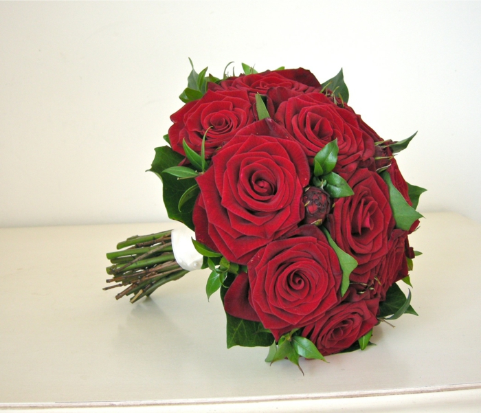 red-green-bouquet-grandprix-roses