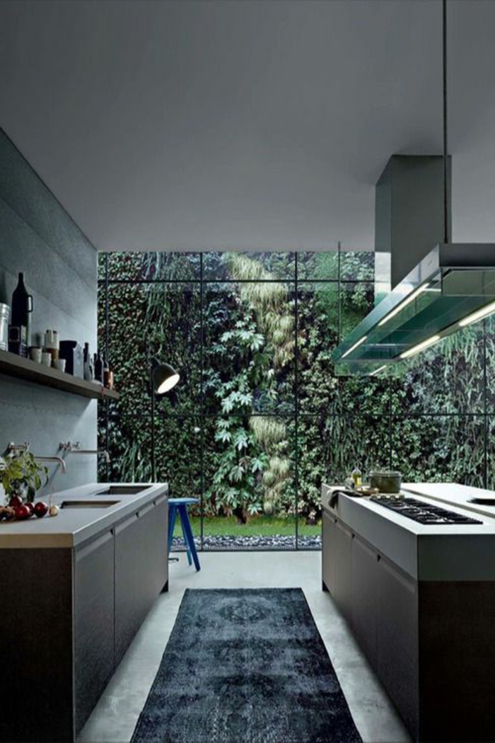 grüne-wandfarbe-ultramodernes-design-von-küche