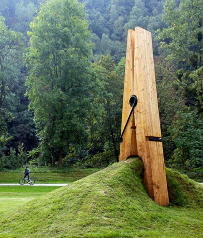 moderne-Skulpturen-Holz-Wäscheklammer