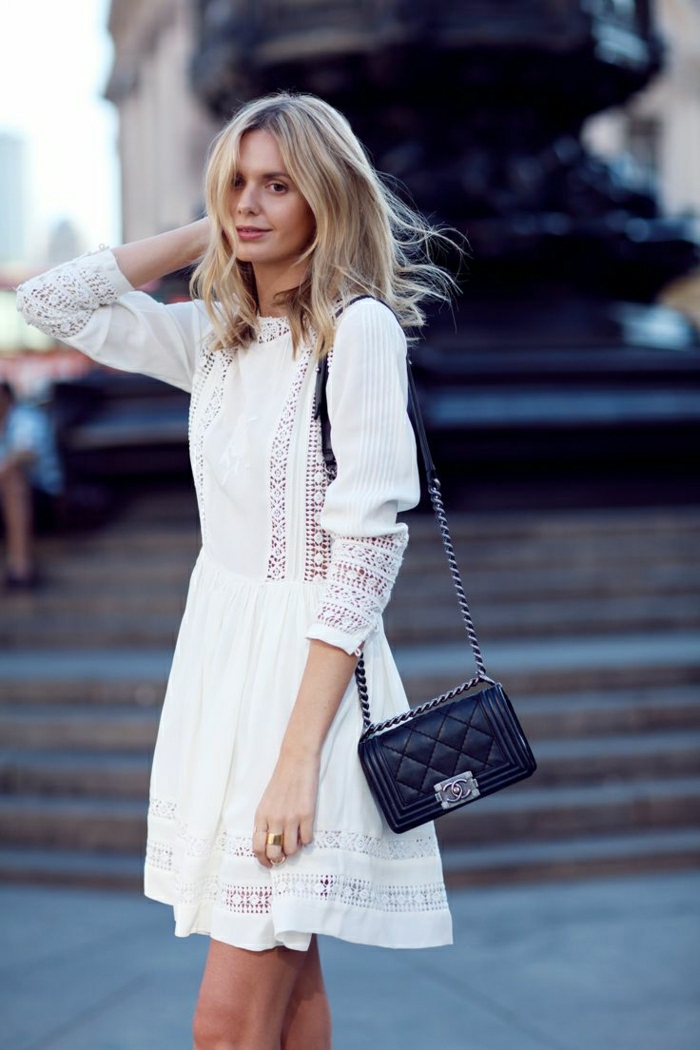 weiße-Sommerkleider-Stickerei-Chanel-Tasche