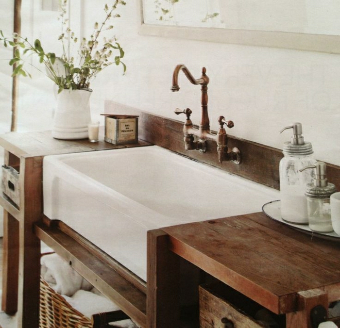 Badezimmer-rustikale-Möbel-authentisch-Landhausstil