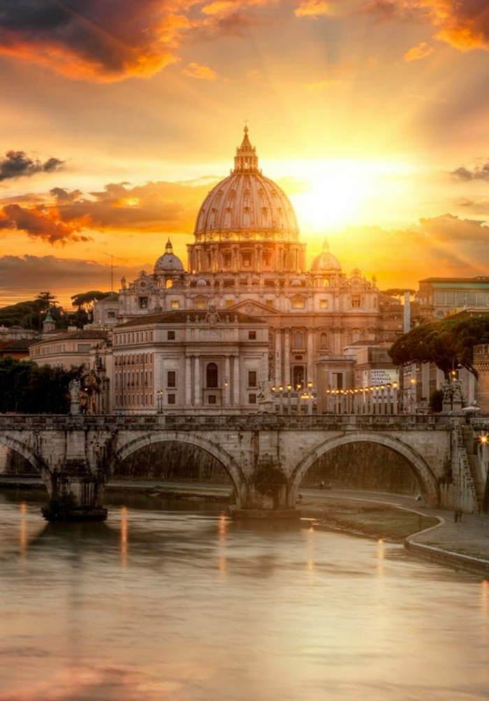 Rom-Italien-Sonnenuntergang-Brücke-Wasser