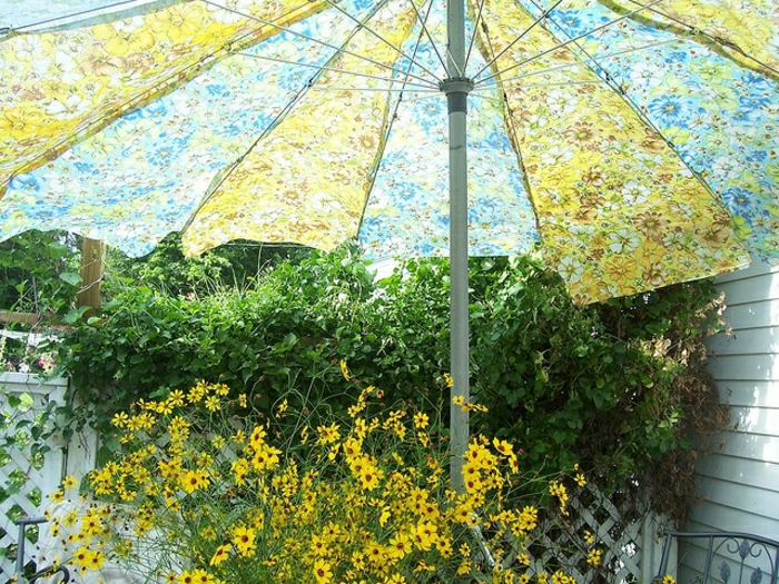 Sonnenschirm-Garten-vintage-grün-blau-Blumen-Muster