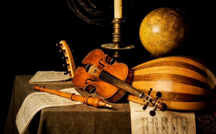 klassische-Musikinstrumente-Set-Kerze-Globus-Notenblätter