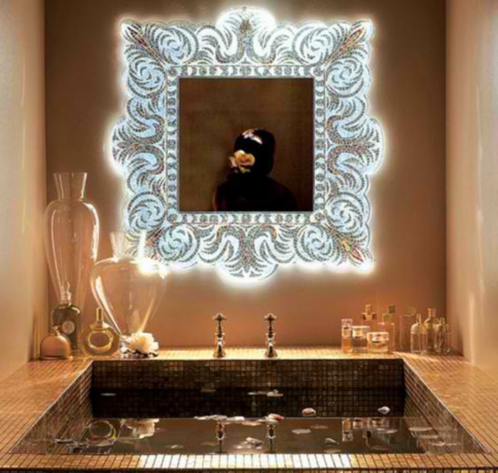 mosaik-spiegel-schöne-gestaltung-badezimmer