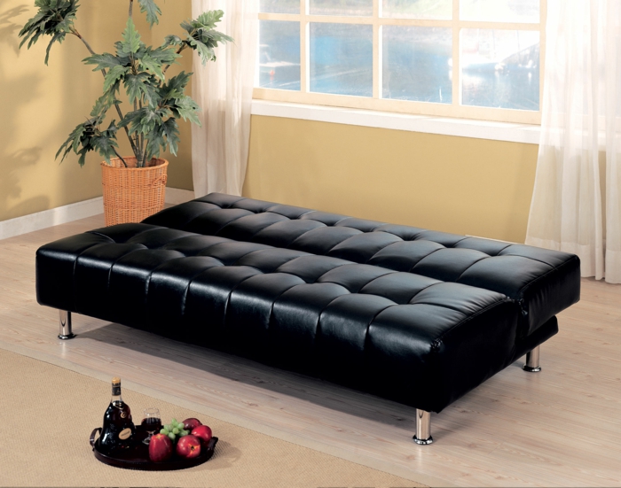 möbel-mit-schlaffunktion-schwarzes-sofa-aus-leder